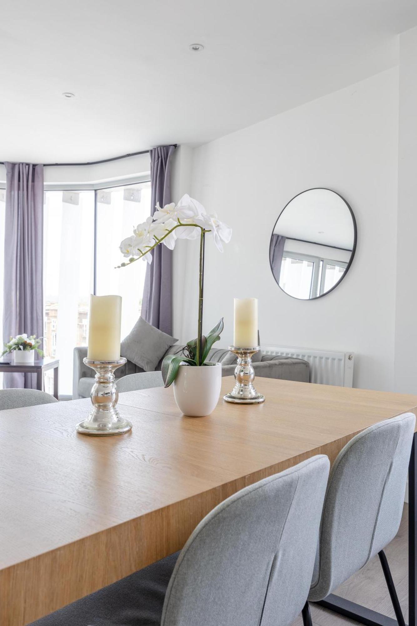 Vertigo Apartments Kingston upon Thames  Dış mekan fotoğraf