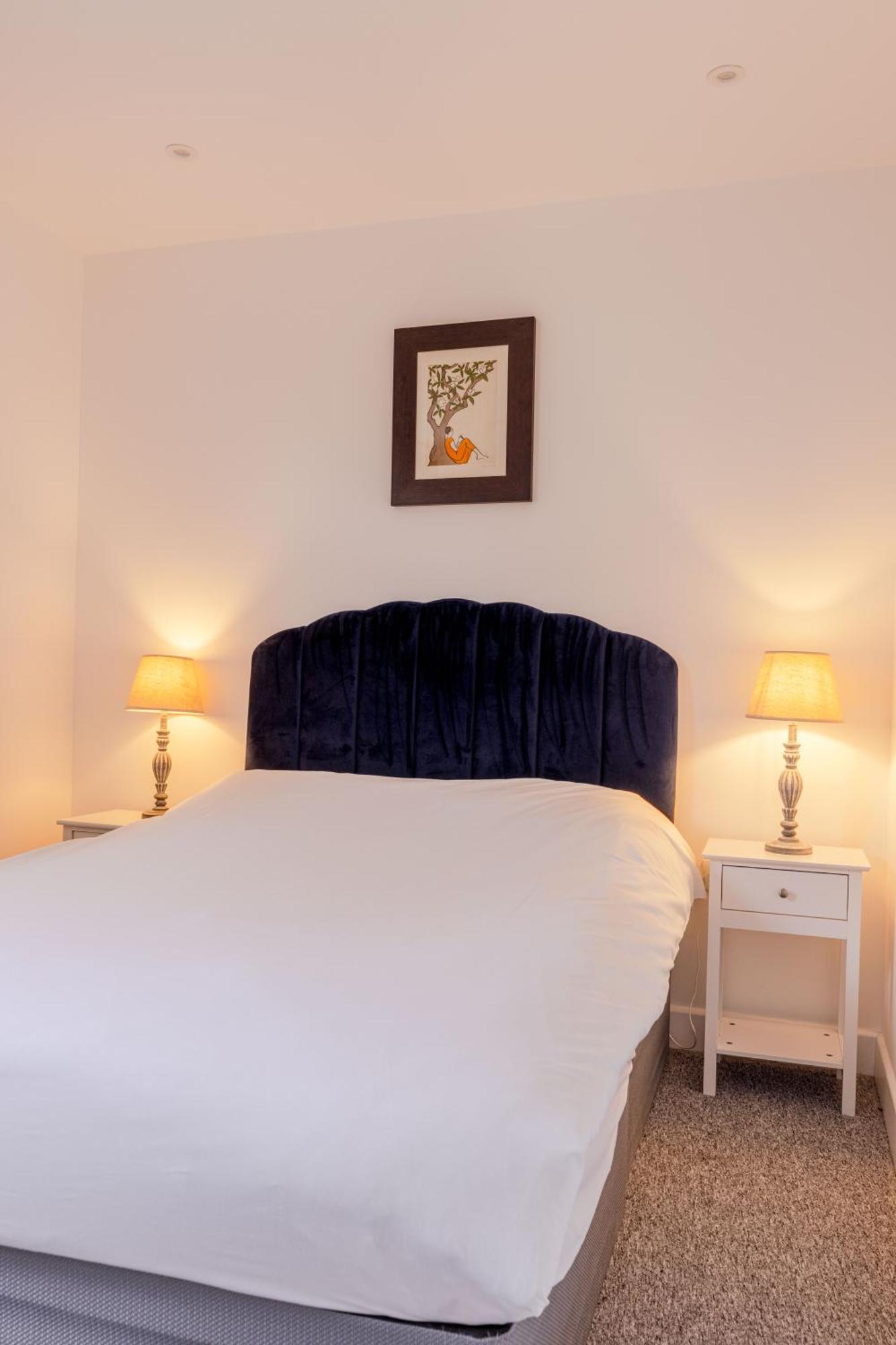 Vertigo Apartments Kingston upon Thames  Dış mekan fotoğraf
